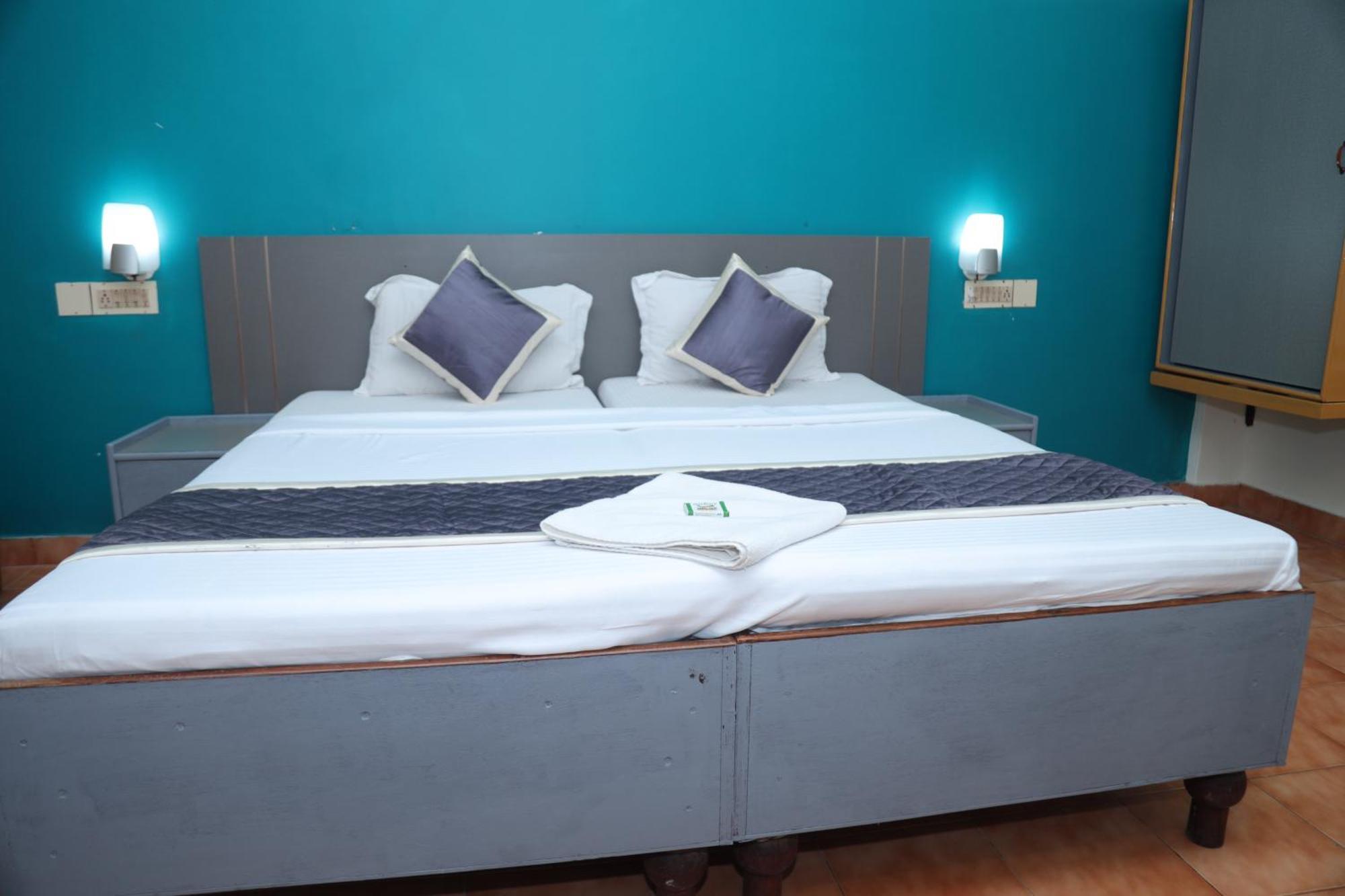 Grand Harmony Beach Resort Kovalam Kültér fotó